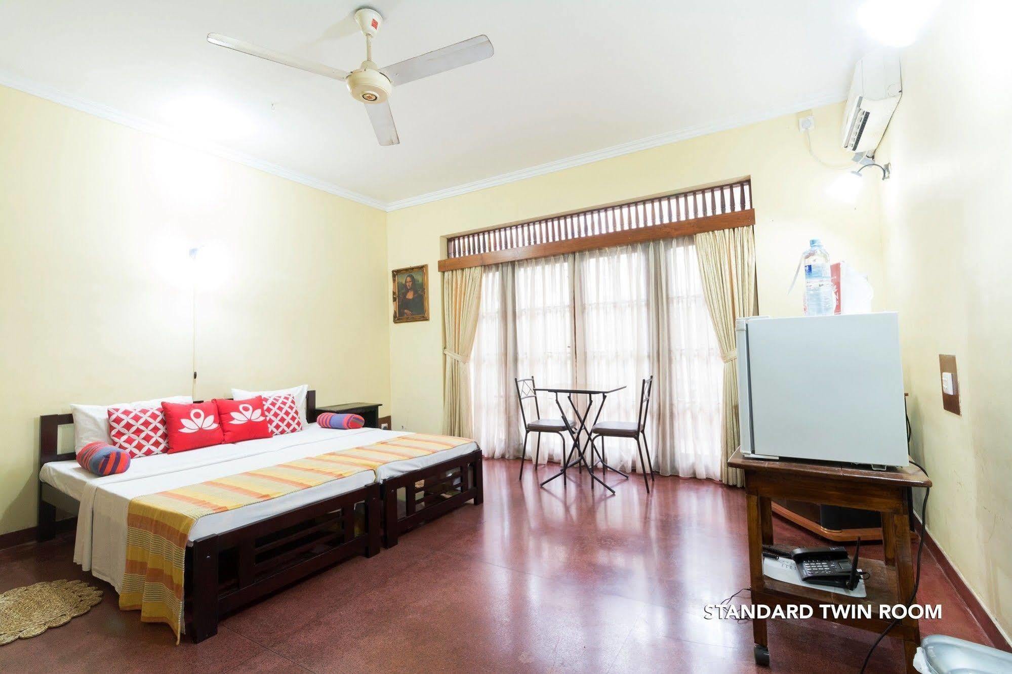 Zen Rooms Modern City Inn Negombo Exteriér fotografie